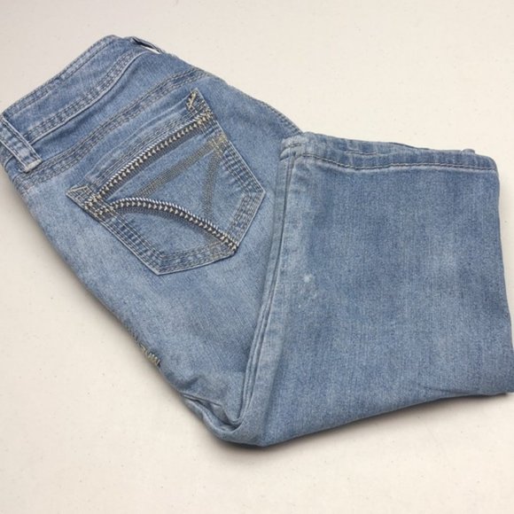 LIKE NEW SEVEN7 FACTORY DENIM CAPRIS 6/28x17 EMBROIDERED BACK POCKETS 🦋 - Picture 5 of 15